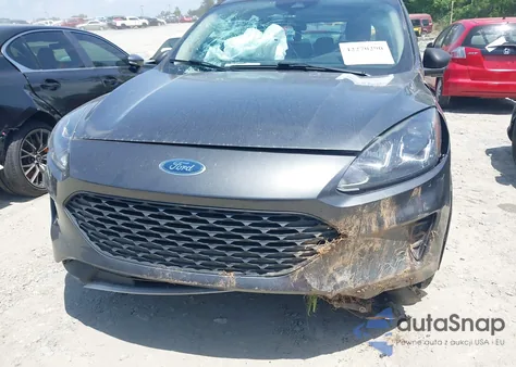 2020 Ford Escape S z USA, uszkodzony, nr VIN 1FMCU0F69LUA67346